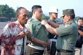 pecat-prajurit-dalam